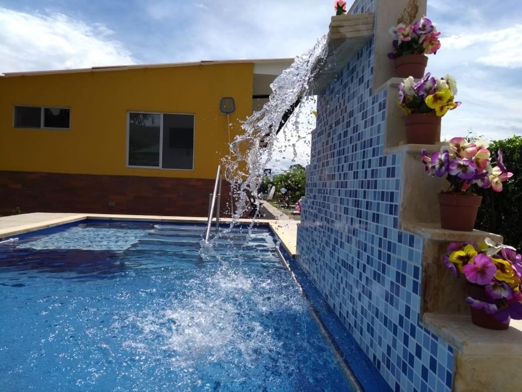 C&H Casa Campestre El Oasis Ricaurte Girardot Bed & Breakfast ภายนอก รูปภาพ