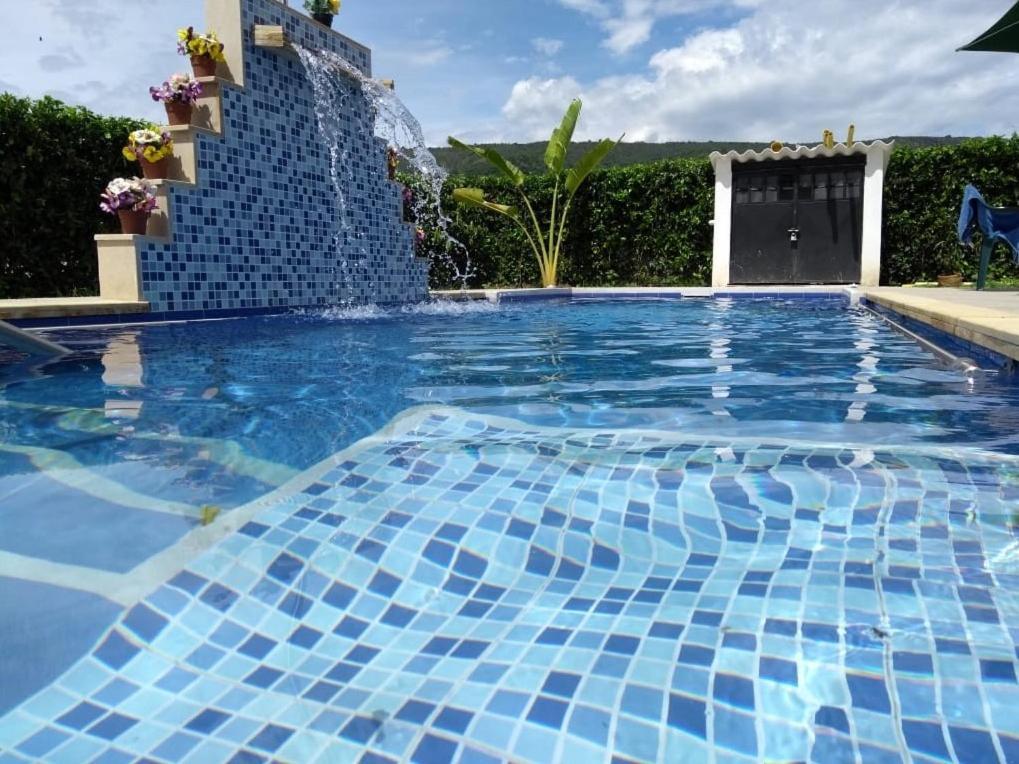 C&H Casa Campestre El Oasis Ricaurte Girardot Bed & Breakfast ภายนอก รูปภาพ